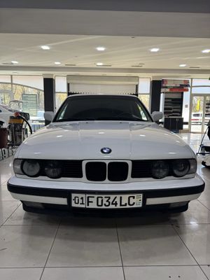 BMW E 34 535i 1990 год