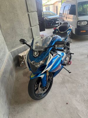 Mototsikl Sotiladi Suzuki GSX