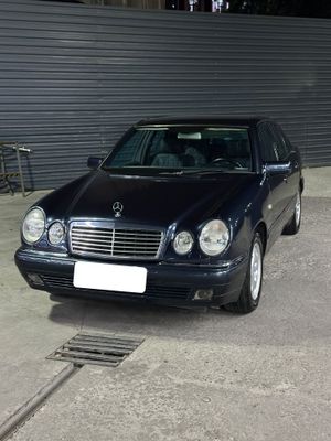 Mercedes benz w210