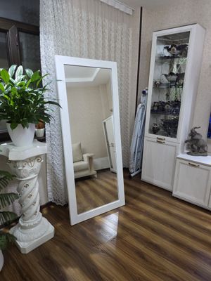 Продаю. В пол..для дома мод..зеркало для салонов и просто для красоты!