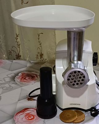 Мясорубка эл.Германское почты новая