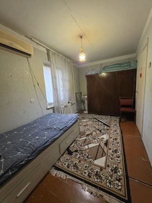 Аренда квартира на Чиланзаре 1 1в2 комнатная.