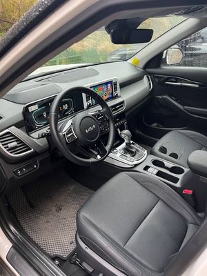 Срочно KIA SELTOS Сотилади.