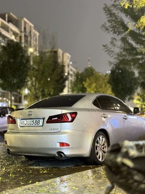 Lexus is300 sedan