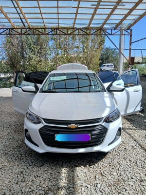 2023 yil 3 pozitsiya mexanik onix Probeg 7000 km xalol Metan 90 lik 4