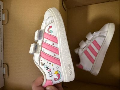 детские крассовки adidas