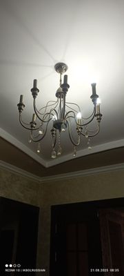 Оригинальная красивая люстра