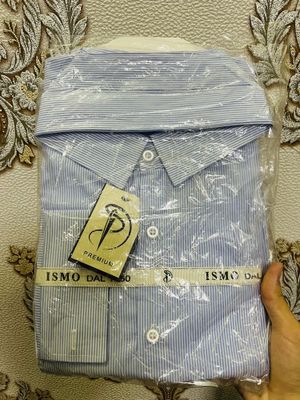Рубашка с полосами новый срочна продается