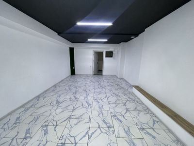 Srochna bezmakler Ofis ijaraga beriladi. Shaxriston metro 1 minutli
