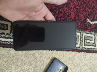 Vivo y33s 4ga 64 xolati yaxwi aybi yoq
