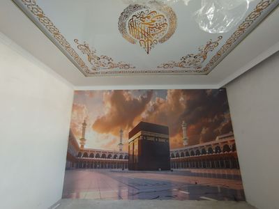 Натяжные потолки и 3D фотообои