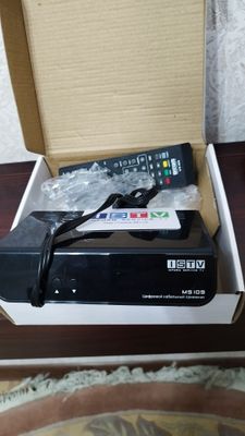 Продам тюнер ISTV