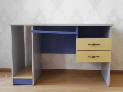 Стол компьютерный