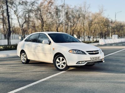 Gentra Lacetti 2022 yil 1.600 boshiga