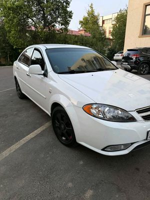 jentra 2015 yurgani halol 135000
