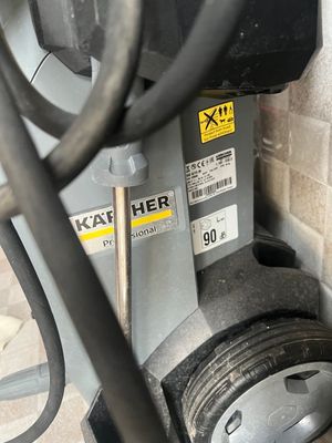 Продам Карчер в отличном состоянии.450$.