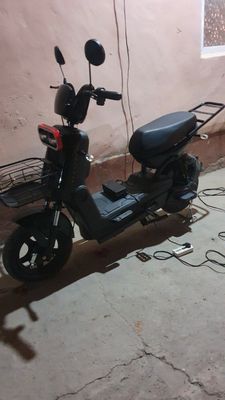 ElectroSkuter 68 km/h