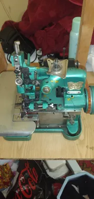 тикув машинаси ва аверлог сотилади