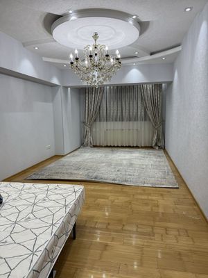 Аренда 3ех ком. квартиры в ЦУМЕ