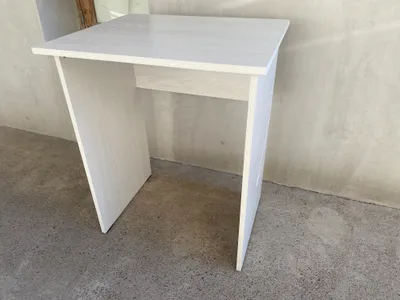 Письменный стол. Стол для NOOTEBOOK 250.000