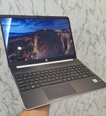 HP Laptop 15.6"HD Core i7 - 1065G7 (4-Ядра 8-Потоков) 8GB/256GB NVMe