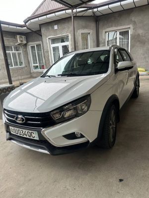 Lada vesta kross