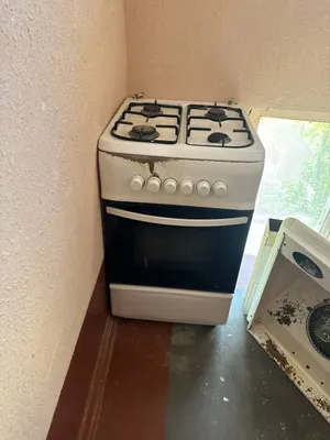 Газовая плита бывшего употребление