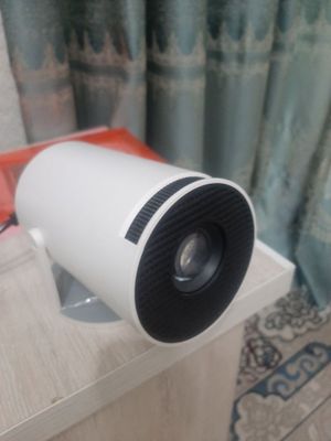 Projektor yangidek ozgina ishlatilgam