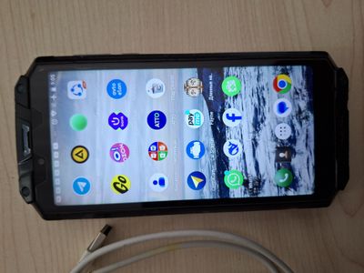 Продам телефон OukitelWP2
