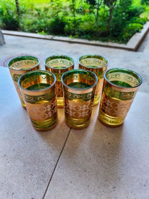 Стаканы 6 штук.