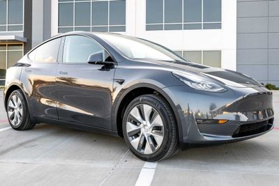 TESLA model Y, Long range, DUAL MOTOR, 2022,