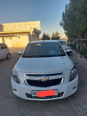 Cobalt автомобили сотилади!