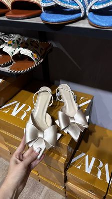 Zara qulay kablukli oyoq kiyimi