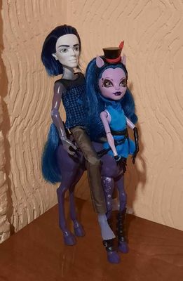 Кукла Monster High Монстер Хай Avea Trotter