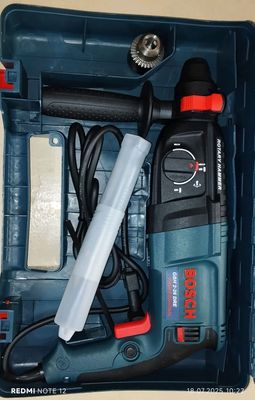 Перфоратор BOSCH