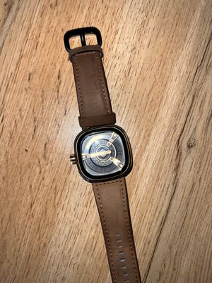 SevenFriday soat