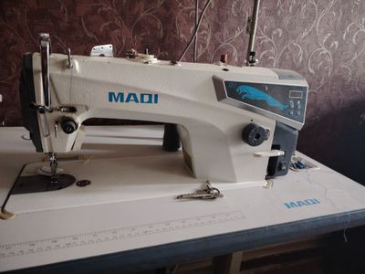 Швейная машина 200уе