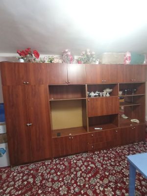 Б/у кухни гарнитур ва стенка сотилади
