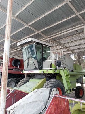 kombayin claas daminator 130