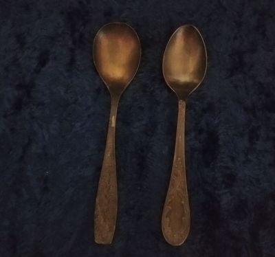 Продаю чайные,мельхиоровые ложки СССР,20000сум.,б/у.