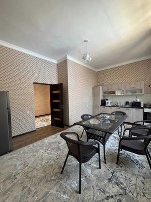ПРОДАЕТСЯ ДАЧА Бустанлык Хожикент, заправка 6 соток 5 комнат 250м2