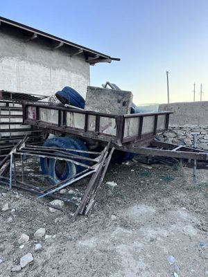 Трактор прицеб сотилади