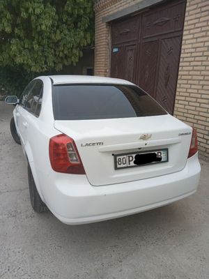Lacetti 1.8l 2010