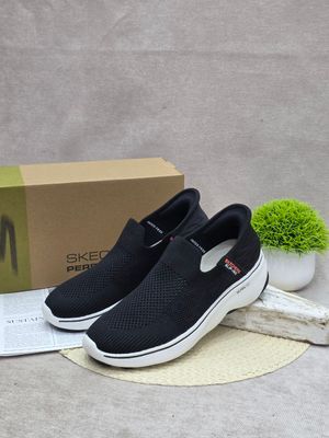 SKETCHERS
