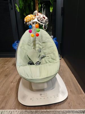 Продам электронную кресло-качалку 4moms Mamaroo