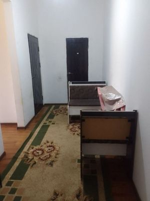 Batir ata bazardin qasinda 1xanali kvartira satiladi