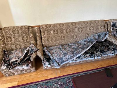 Продам 2 дивана , Б.У
