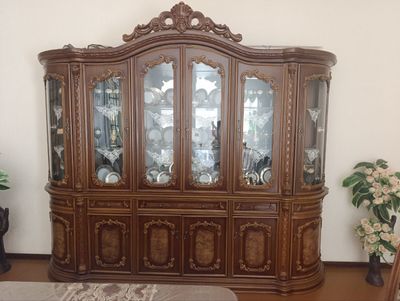 Срочно продам спальный гарнитур+стенка