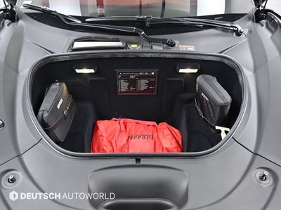 Ferrari F8 3.9 V8