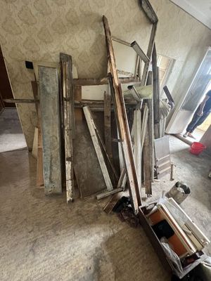 Дерево Tekinga o’tin beraman + 100 ming pul + 2 ta tv beraman